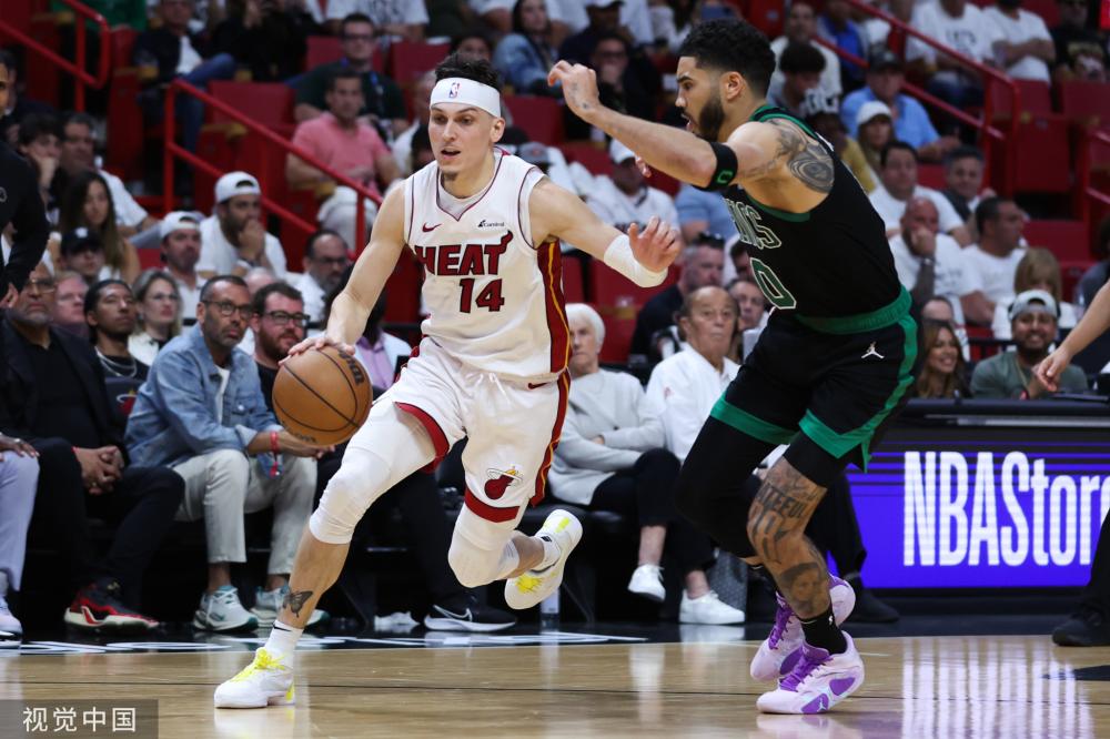 在后卫线上 在后卫线上