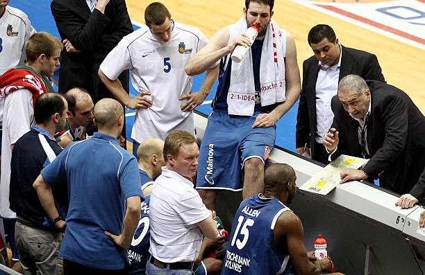 约倍感压力 约倍感压力